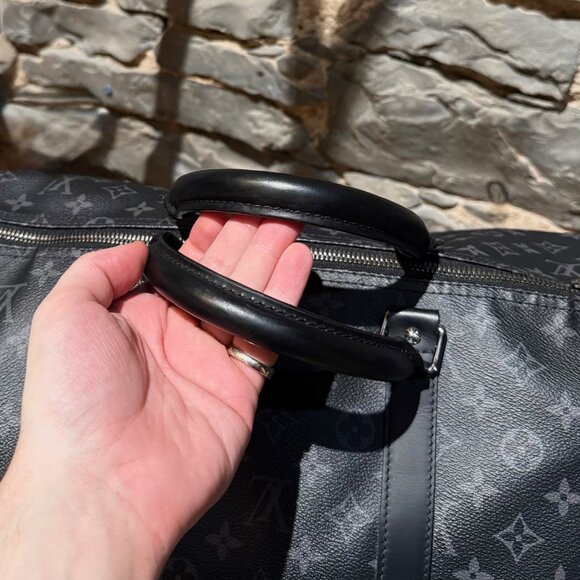 Louis Vuitton Monogram Eclipse Keepall Bandoulière 55 Duffle Bag - Picture 9 of 16